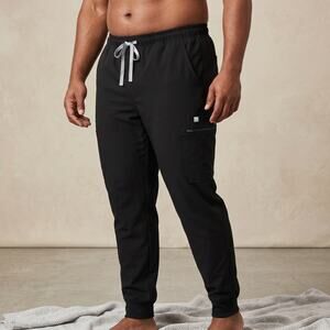 FIGS Men's Tansen Scrub Pants Joggers Black Technical Cargo Pockets L